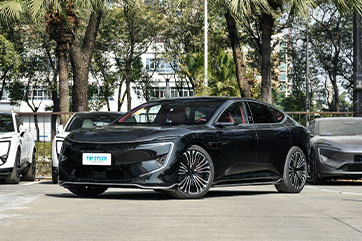 2025 Avatr 12 EV
