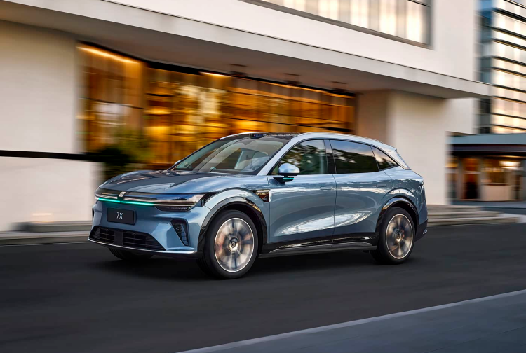 Zeekr 7X vs Tesla Model Y: A Comprehensive Comparison of Two Leading Electric Family SUVs