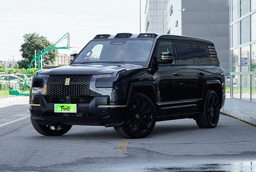 BYD Yangwang U8 L 2025